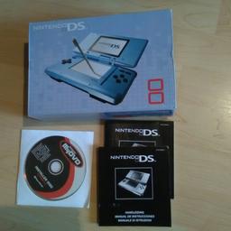 verkaufe Nintendo DS für 80€, Gamertasche mit vielen Taschen 15€, 5 Spieleboxen je 1€