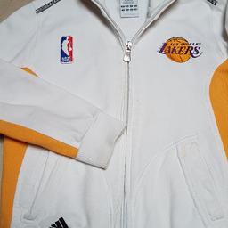 Felpa originale Adidas Los Angeles Lakers NBA basket tg.8 anni usata poco e tenuta bene (esattamente come in foto)