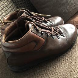 FOR SALE IN VERY GOOD CONDITION MOUNTAIN LEATHER BOOTS SIZE10 /44 MADE IT N ITALY USED ONLY FEW TIMES WE ARE HAPPY TO POST THEM OR COLLECTION PETERBOROUGH PE2 WOODSTON
MOB.07723310036
THANKS FOR LOOKING