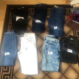 Assortment of jeans sizes 4/6 difference prices as shown in jeans I’ve put a £1 but these are from a £1