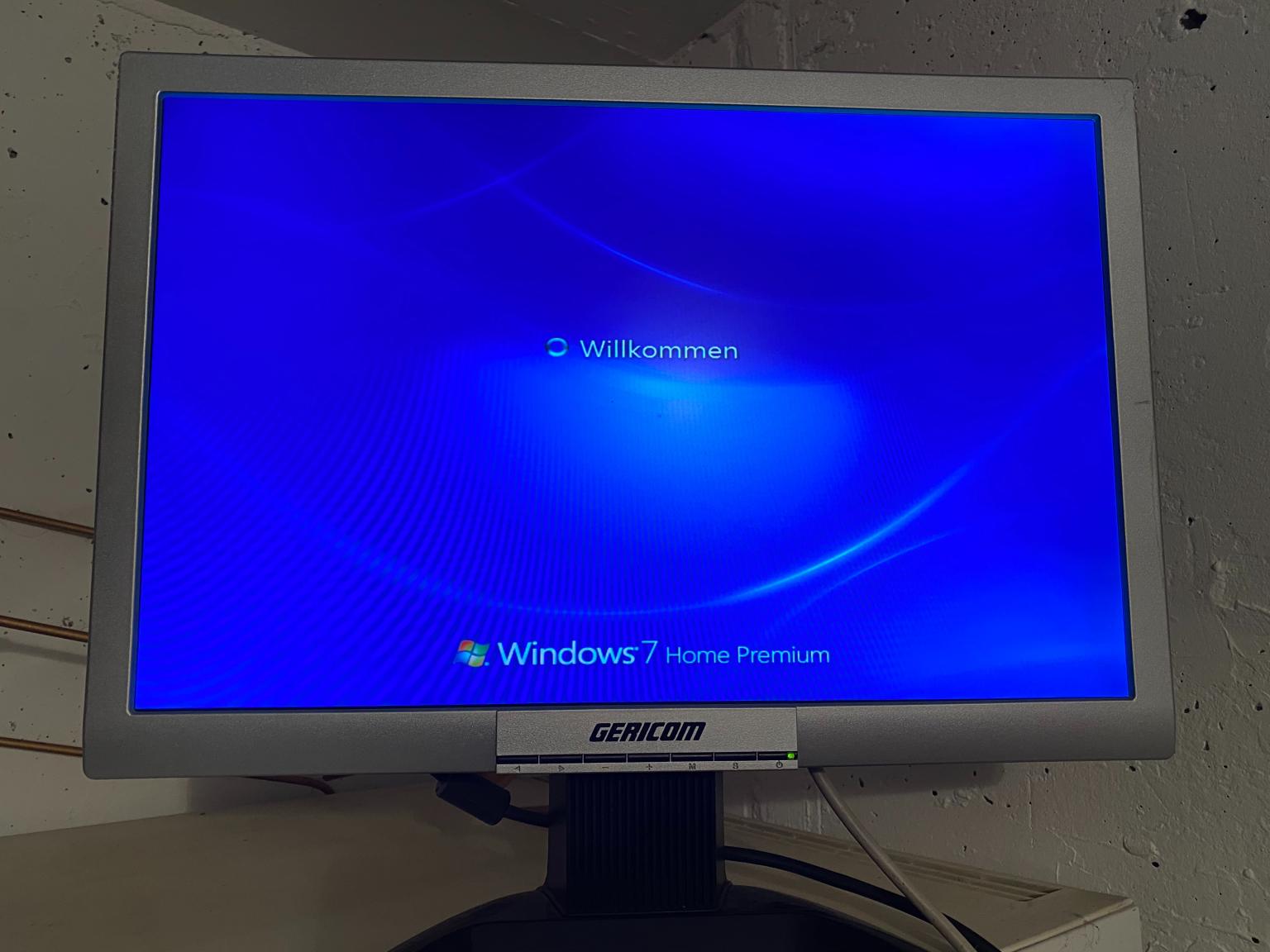 GERICOM 20 Zoll TFT Wide Monitor in 9313 Sankt Georgen am Längsee für ...
