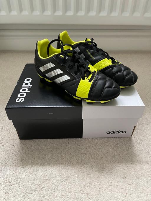 Buy & Sell West London Hounslow - Photos for Adidas Football Studs