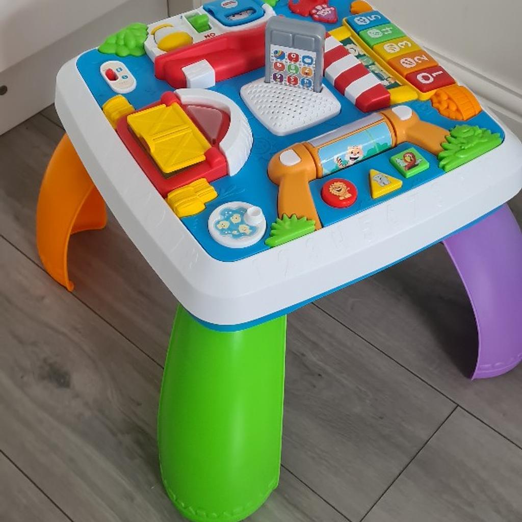 Fisher- Price Activity Table in DY4 Sandwell für 5,00 £ zum Verkauf ...