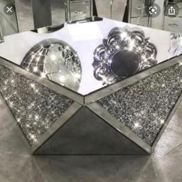 Purchased for 400 from house of sparkles but has unfortunately been damaged so has a crack to one side of the table ( see photo ) can be hidden depending on where the table is placed . Selling for 100 grab a bargain . No offers please as it’s worth this all day long
The table is brand new and has never been used