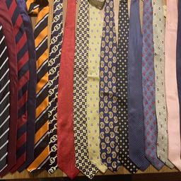 Wunderschöne Krawatten reine Seide, fast nicht getragen, pro Stück 7Euro!!!an alle Krawatten Sammler!21 Stück zu haben
