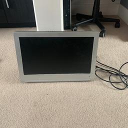 TV with wall Bracket
Older Tv but no known issues.
Width approx 18”
£5 collection only.