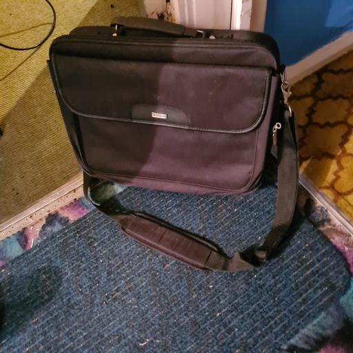 Buy & Sell Essex Thurrock - Essex - Photos for laptop case / decent case for sale or swap