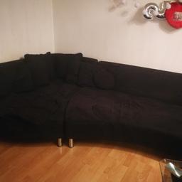 Couch befindet sich im guten Zustand

Größe 283x183

2x große Polster
4x mittlere
2x runde kleine
+6x große Bezüge extra

NP 700€

MUSS DRINGEND WEG!!

ERLÖS KOMMT AUFS KINDERSPARKONTO