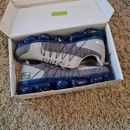 size 6, brand new unworn, nike vapourmax

any questions please ask, no timewasters please