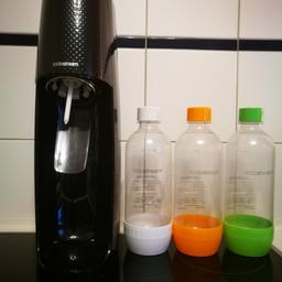 SodaStream Easy Wassersprudler-Set mit 3x 1 L PET-Flasche, schwarz.

Voll funktionsfähig.

Gebraucht.

Versand nach Vereinbarung möglich.