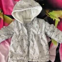 I’m selling used spring/autumn baby jacket size 6-9 month in perfect condition. Smoke and pet free home.
