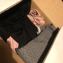 Large box of size 12 / 14 women’s clothes

Tops
Long sleeved tops
Dresses
Skirts
Jumpers
Loungewear
Blouses

All excellent condition and some never worn

£10 for the box

River Island / Newlook / Pretty Little Thing
Etc
Over 20 items