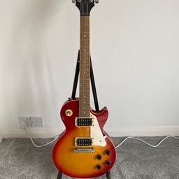 Gibson Baldwin Signature Series electric guitar for sale.

Perfect for someone starting out or wanting to learn a new skill.

Comes with stand and amp cable.

Collection only due to size