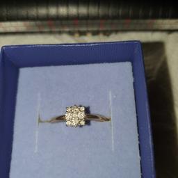 9 ct gold diamond ring size N-N½ roughly. eye catcher