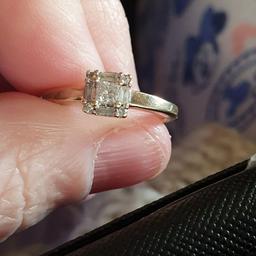 9ct gold diamond ring..375 yellow gold 0.25pt diamond 
size K