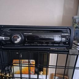 sony single din cd player works as it should just found it in a cupboard that I forgot about ! tried and tested it all works fine priced to sell having a clear out... a fiver bargain 👌