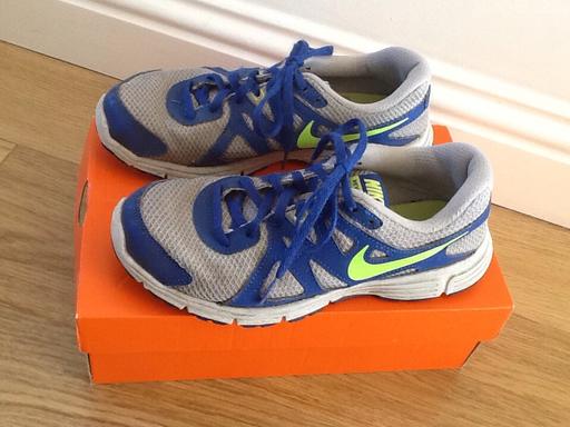 Buy & Sell Lincolnshire South Kesteven - Photos for Nike Revolution 2 Size 5 Trainers