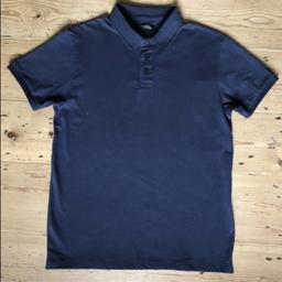 New Polo Shirt 
Cotton Blend Navy
Short sleeves
3 rivet buttons
Slim fit