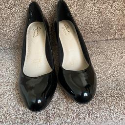 Black Patent
Size 4 (E)
Wide Fit
Heel height 5-6cm