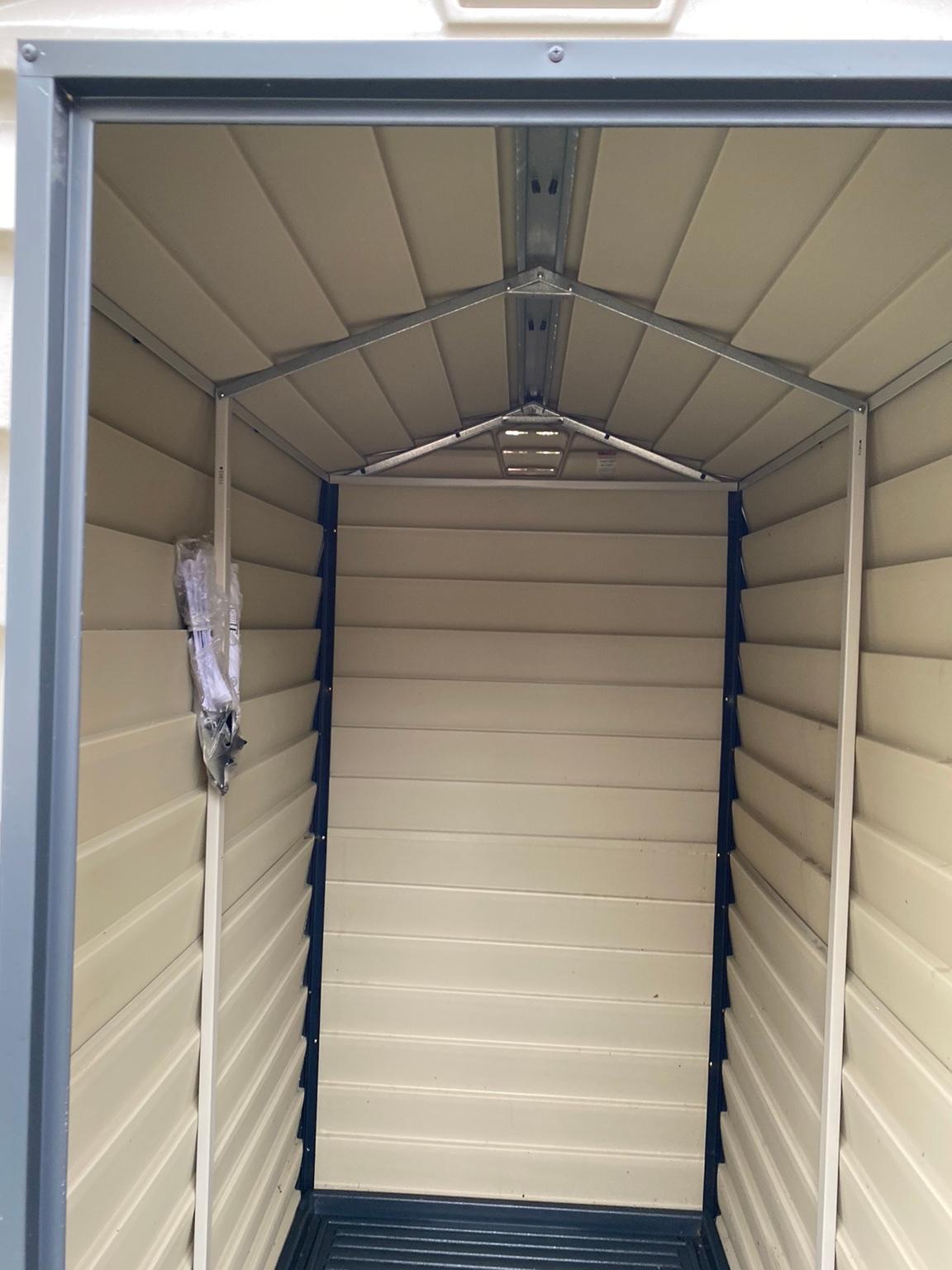 Duramax EverMore 4 x 6 Plastic Garden shed in L14 Knowsley for £145.00