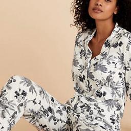 Bargain £20.00 each 
marked up £30.00Brand new still in wrapping
I have 1 x size 14 and 2x size 16.
These pretty cotton-modal pyjamas are perfect for autumn nights. Regular fit with a floral design. Two-piece set comprises a long-sleeved button-up shirt and a pair of matching bottoms. Our innovative Body Sensor™ technology keeps you feeling comfortable, no matter the temperature.