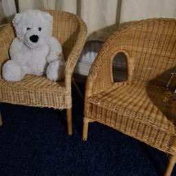 cute small kids chair it is Good condition pls no offer price is already down for u thank u pick only  2 for £19.99