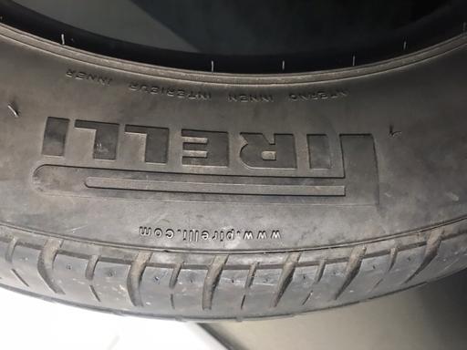 Vehicles East London Canning Town - East London - Photos for Pirelli Pizero Rosso 235 60 r18 103 V