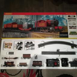 Hornby the industrial train set. Still in it's box all fully working good condition damage to the front of box see pictures. Collection only please don't drive