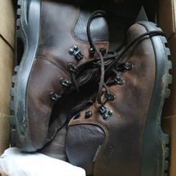 Ladies walking boots,brown leather, waterproof,size 39(5/6).Excellent condition, worn only once.Bought from a country show for £80.