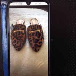 Brand new leopard print mules
Size 4