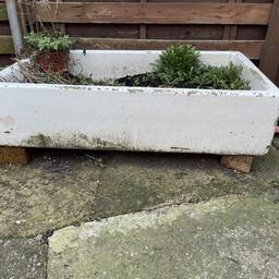 Free to collect had plants in it. Can be spruced up ready for spring.