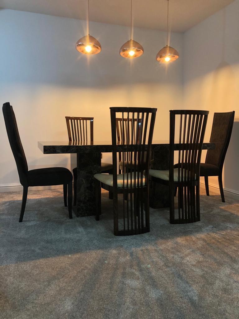 DFS Marble Dining Table in WF12 Kirklees für 650,00 £ zum Verkauf ...
