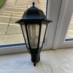 Outdoor lantern wall light with PIR sensor. Roughly 2 years old and in perfect working order. Removed as replaced with a different light. Will leave existing working bulb inside.