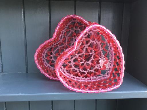 Buy & Sell Suffolk East Suffolk - Photos for Heart Shaped Beaded Baskets