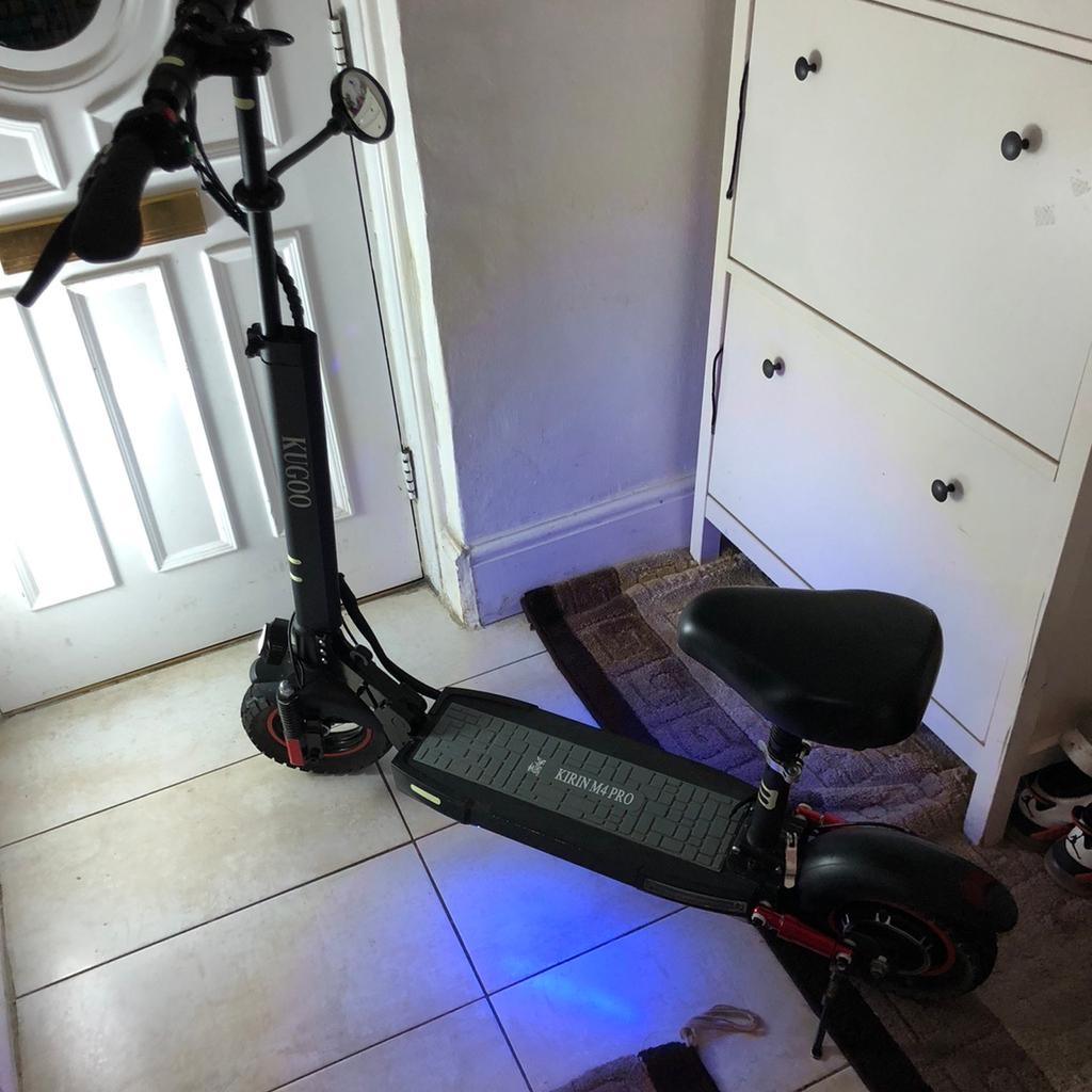 Kugoo Kirin M4 Pro Electric Scooter in TW16 London Borough of