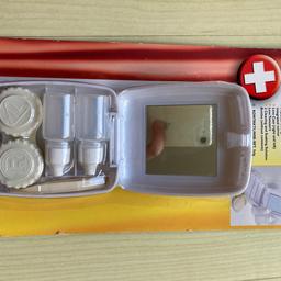 Kontaktlinsen Set - 5 Teilig. Neu und Original verpackt. Supi praktisch für die Tasche und unterwegs.
Aus Rauch und tierfreien Haushalt.