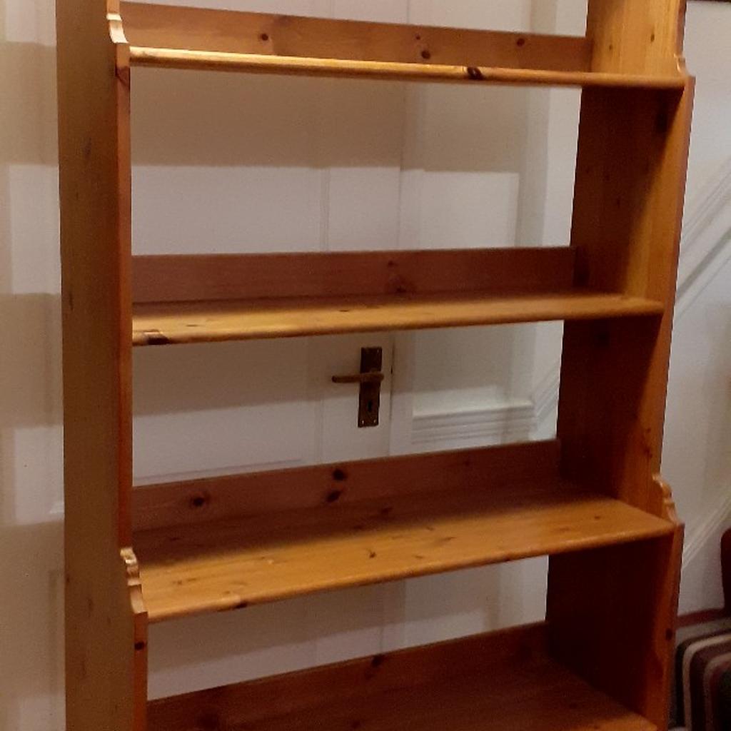 Bookshelf Smart tall wooden bookcase/stand in TW2 Thames for £30.00