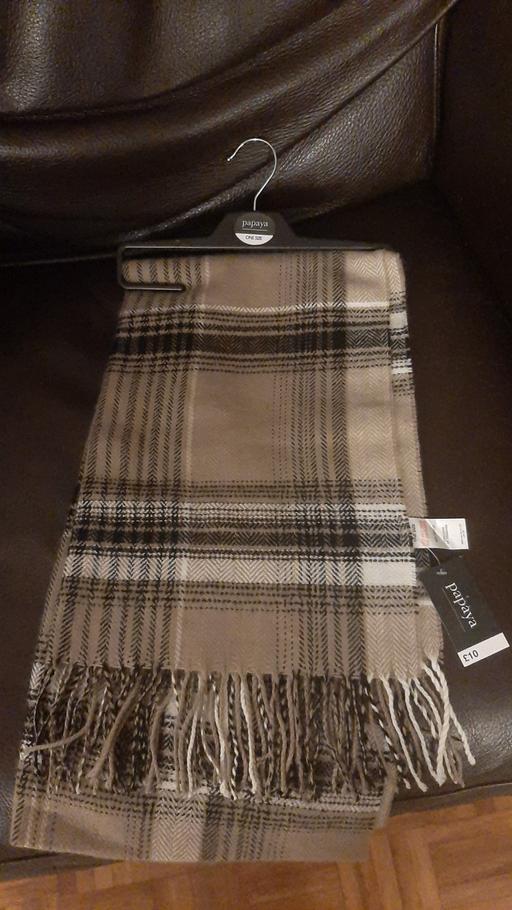 Buy & Sell Hertfordshire St. Albans - Photos for Womens scarf