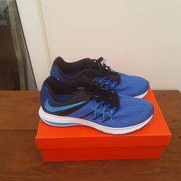 Mens size 10 Nike Trainers. Been worn twice.