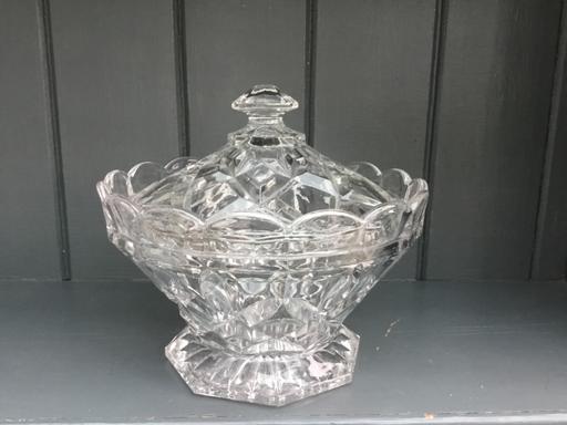 Buy & Sell Suffolk East Suffolk - Photos for Vintage Cut Glass Lidded Bowl