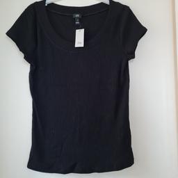 New with tags 
stretchy top
size 14
