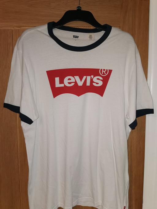 Buy & Sell Nottinghamshire Bassetlaw - Photos for levis tshirt