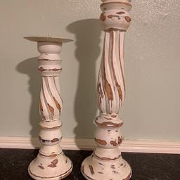 2 distressed looking candle holders
Pick up only