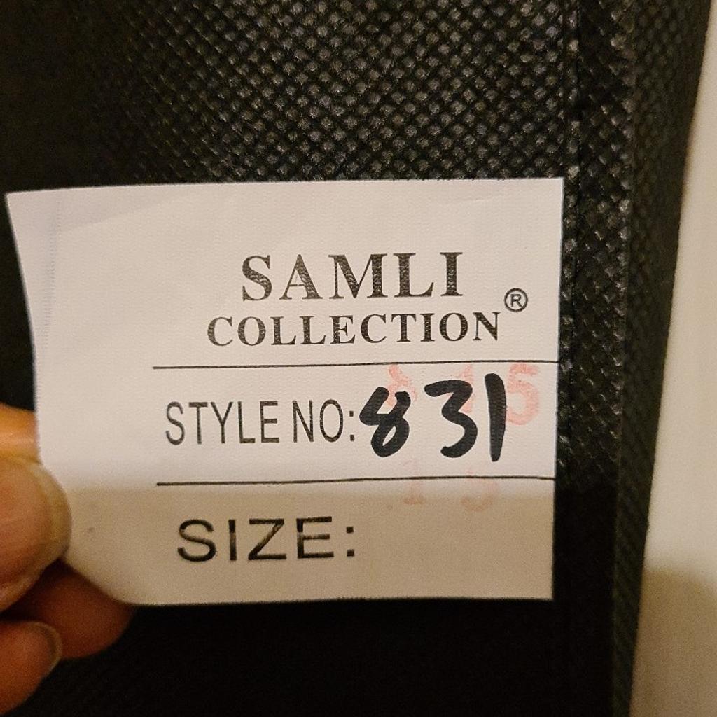 this lovely new 4 pieces suit for children age 9_11 years old. from SAMLI COLLECTION'S
vest
trousers
jacket
necktie
if you are not living locally delivery will be charge at the postage time