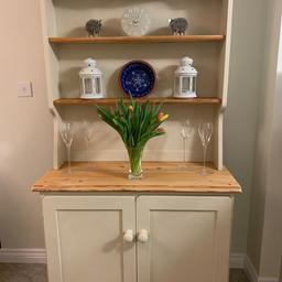 Welsh dresser painted in Annie Sloan old ochre and wax finished

940mm wide
400 mm deep
1715mm high

Buyer to collect from DN93GQ

Splits in 2 for easy transportation