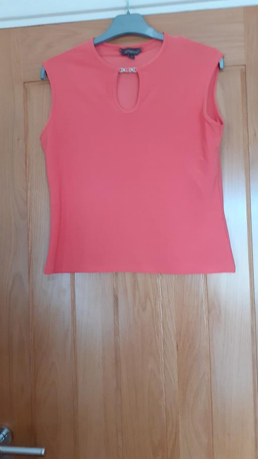 Buy & Sell West Midlands Dudley - Photos for Ladies top