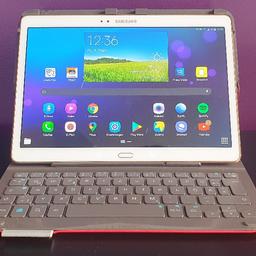 Verkaufe hier mein Samsung Galaxy Tab S 10,5" LTE 16GB (SM-T805) dazzling white Tablet in einem einwandfreien Zustand.
Ich habe sie immer mit der magnetischen Hülle benutzt, daher besitzt sie keinerlei Gebrauchsspuren oder Kratzer.
Die abgebildete Hülle mit Bluetooth Tastatur von Logitech wird mitgeliefert .

Abholung gerne möglich.
Bei weiteren Fragen gerne melden.