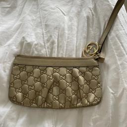 Gold Gucci clutch bag / purse. Great conditon. Only used a handful of times. Happy to send videos or more pics if interested.