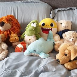 10 soft toys bundle, all in great shape! Among are Baby Shark, Monty the Dog, Nemo and many others!