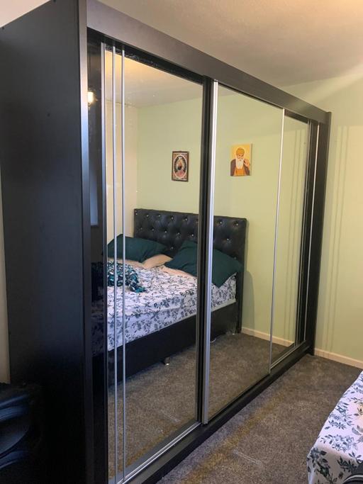 Buy & Sell South East London Brixton - South East London - Photos for Oma sliding mirror door Wardrobe